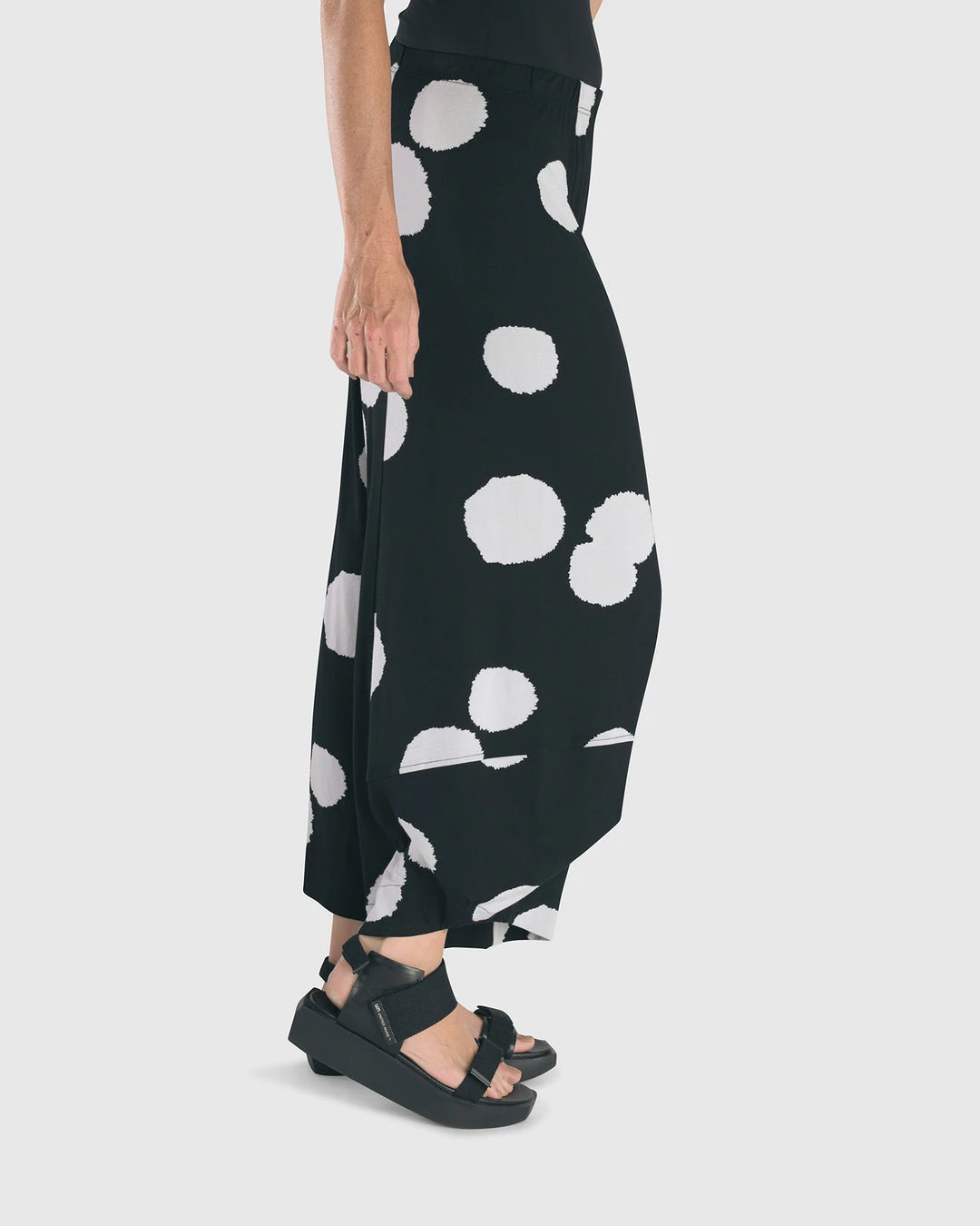 Alembika Alembika Large Dot Punto Pant, Black 8 Alembika Alembika Large Dot Punto Pant, Black