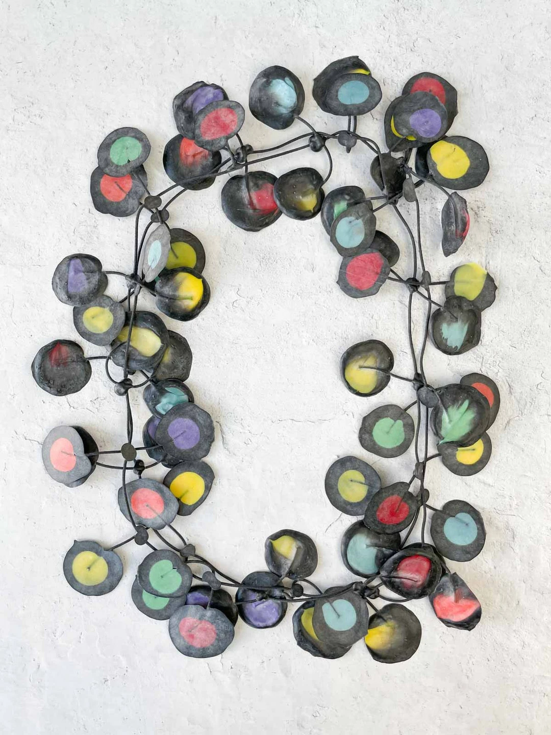 Annemieke Broenink Annemieke Broenink Poppy Necklace, Hibiscus 3 Annemieke Broenink Annemieke Broenink Poppy Necklace, Hibiscus