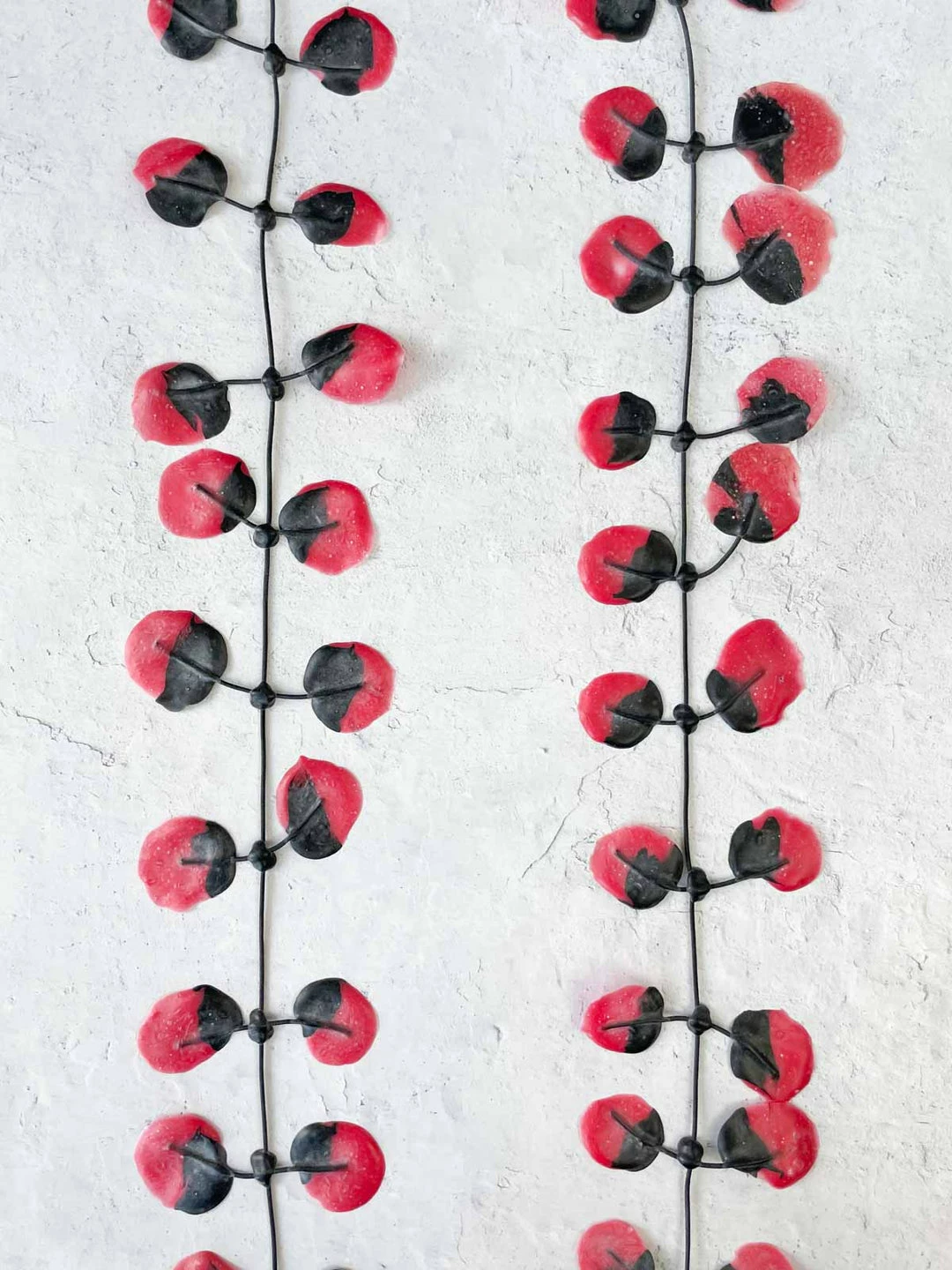 Annemieke Broenink Poppy Necklace, Valentine Annemieke Broenink 5 Annemieke Broenink Poppy Necklace, Valentine Annemieke Broenink