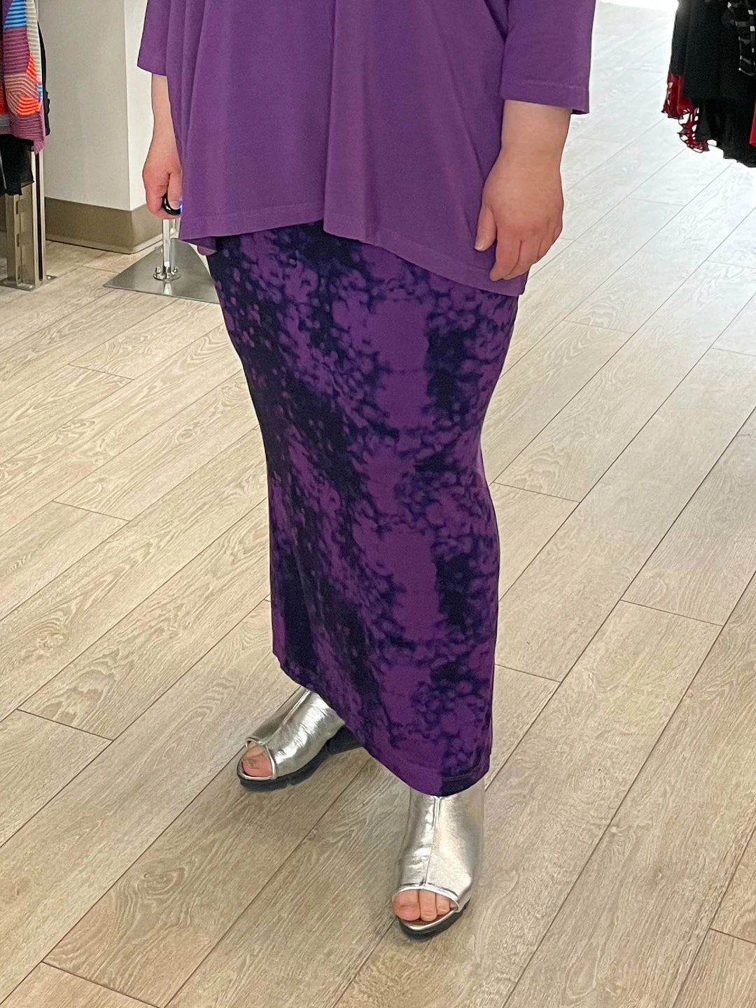 Bryn Walker Bryn Walker Slim Skirt, Passionflower Print 3 Bryn Walker Bryn Walker Slim Skirt, Passionflower Print