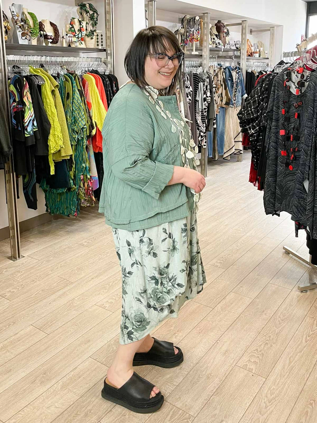 Dress To Kill Dress To Kill Folded Bottom Jacket, Green Pleat 6 Dress To Kill Dress To Kill Folded Bottom Jacket, Green Pleat