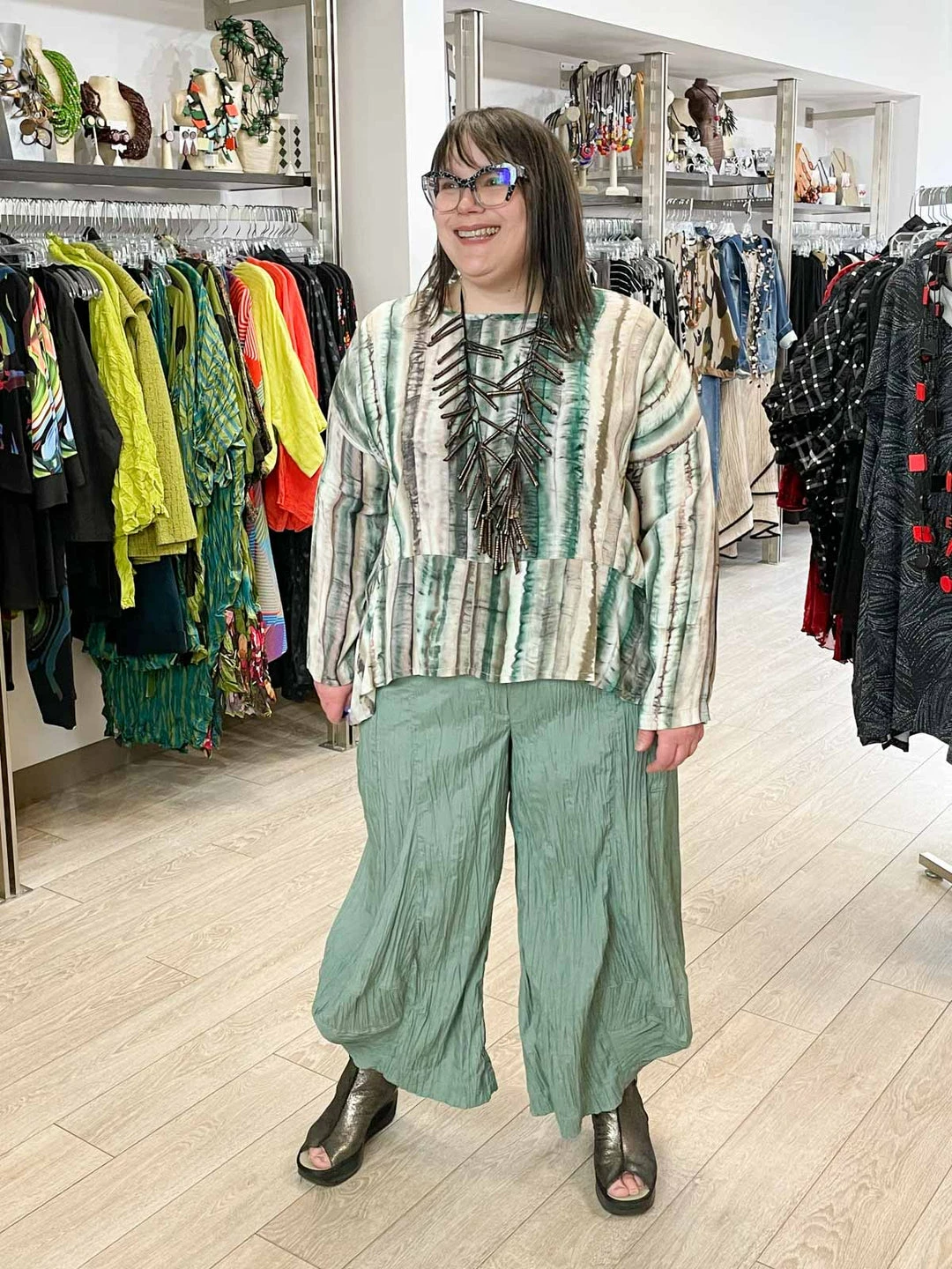 Dress To Kill Dress To Kill Long Sleeve Flounce Pullover, Green Brown Tie Dye