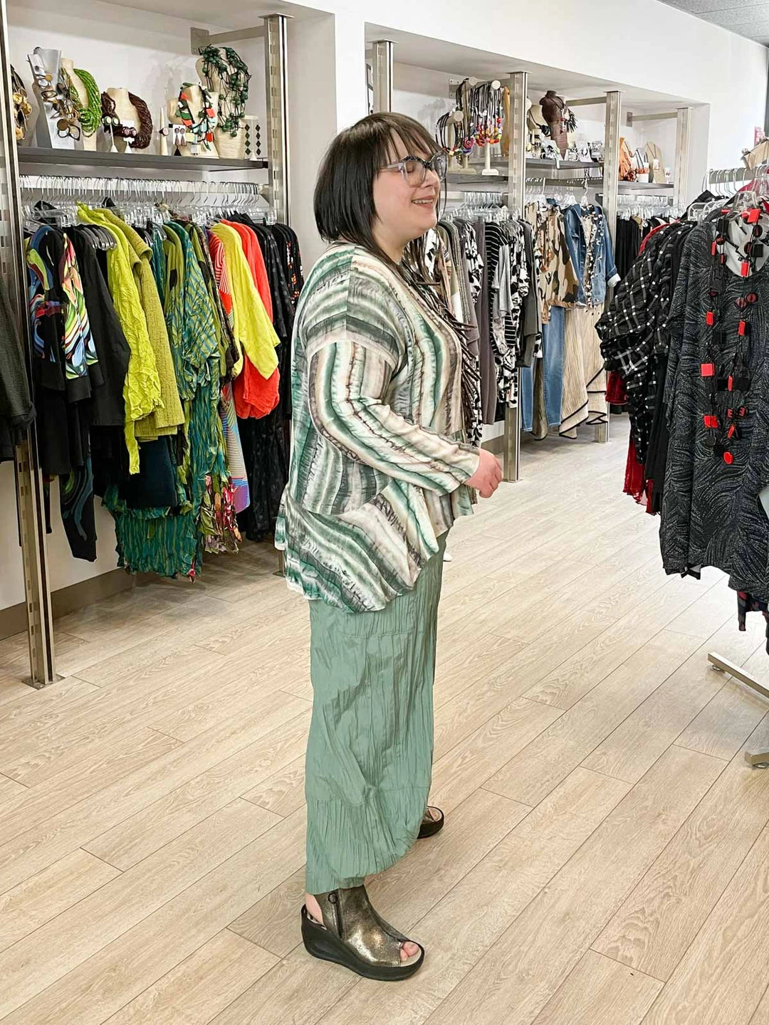 Dress To Kill Dress To Kill Long Sleeve Flounce Pullover, Green Brown Tie Dye