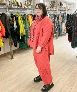 Dress To Kill Split Back Shirt, Red Dot Dress To Kill 11 Dress To Kill Split Back Shirt, Red Dot Dress To Kill