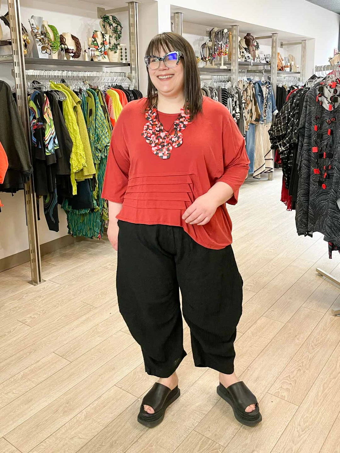 Dress To Kill Dress To Kill Tuck Pullover, Cayenne