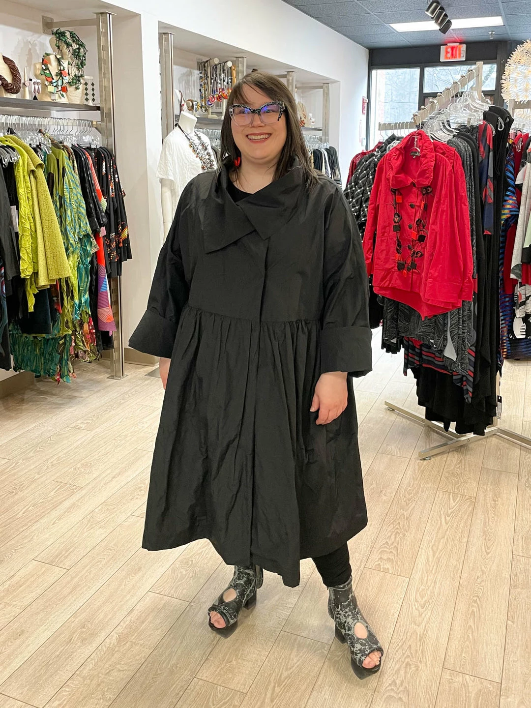 Igor Dobranic Letitia Trenchcoat, Black 9 Igor Dobranic Letitia Trenchcoat, Black