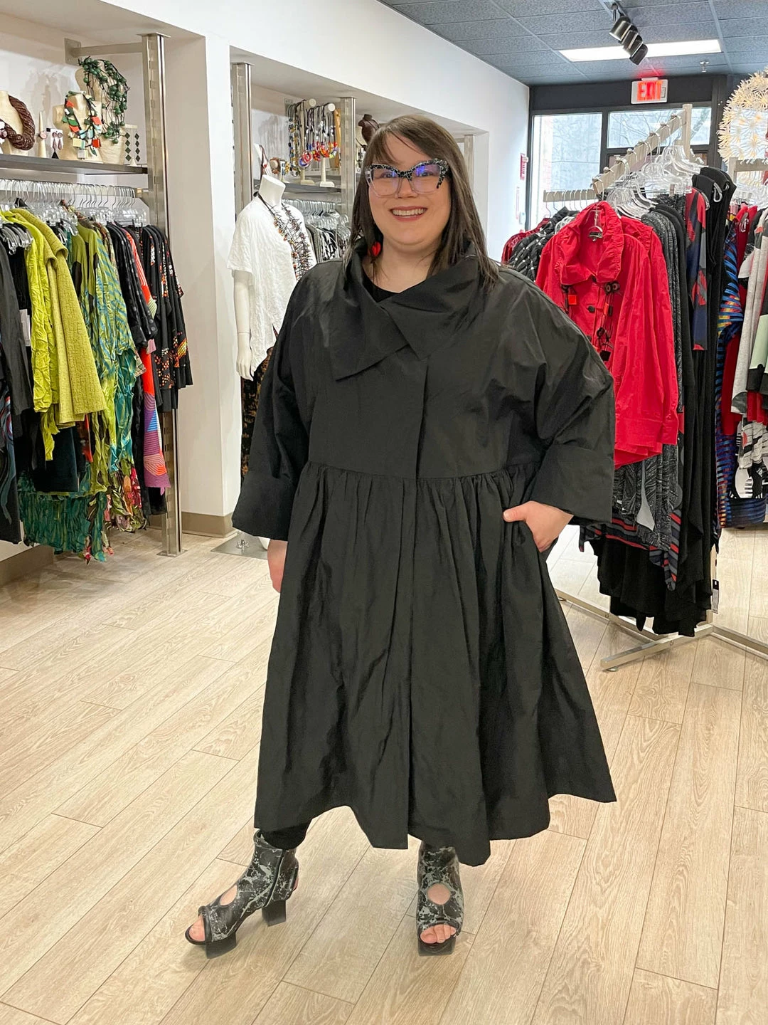 Igor Dobranic Letitia Trenchcoat, Black 8 Igor Dobranic Letitia Trenchcoat, Black