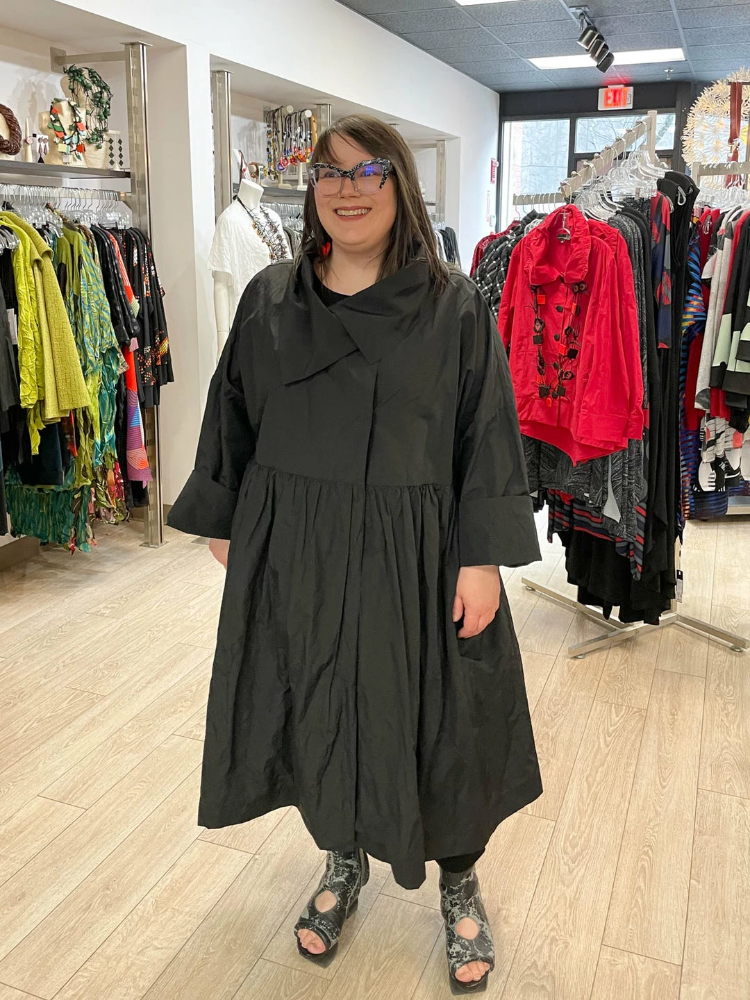 Igor Dobranic Letitia Trenchcoat, Black 4 Igor Dobranic Letitia Trenchcoat, Black