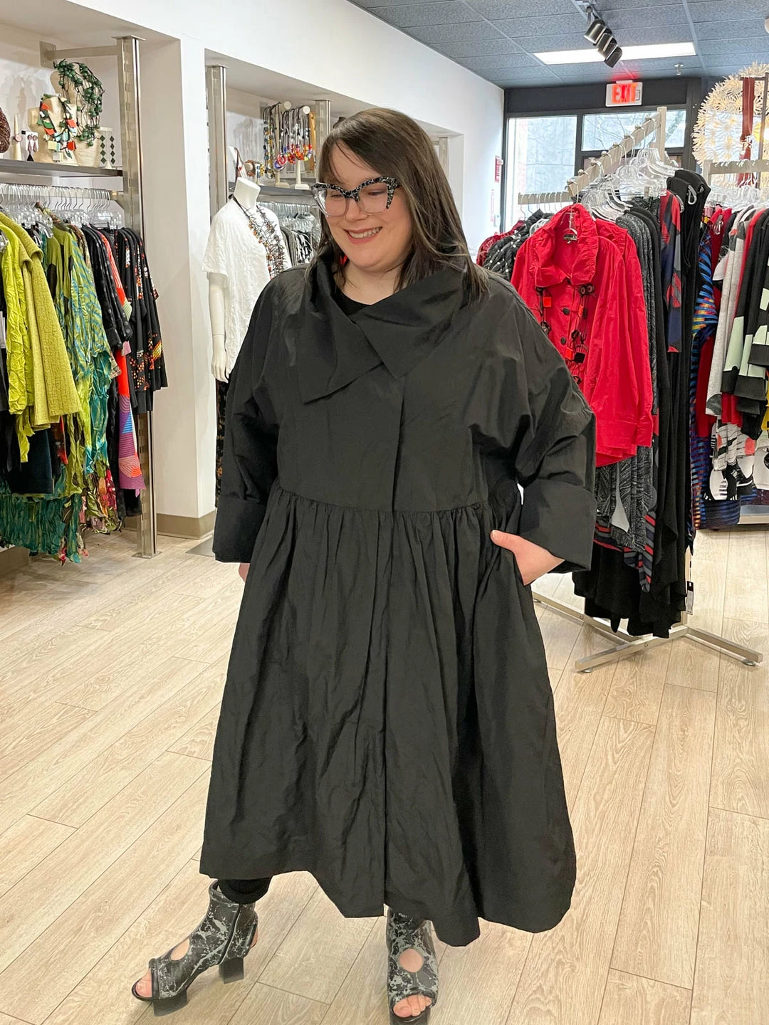 Igor Dobranic Letitia Trenchcoat, Black 3 Igor Dobranic Letitia Trenchcoat, Black