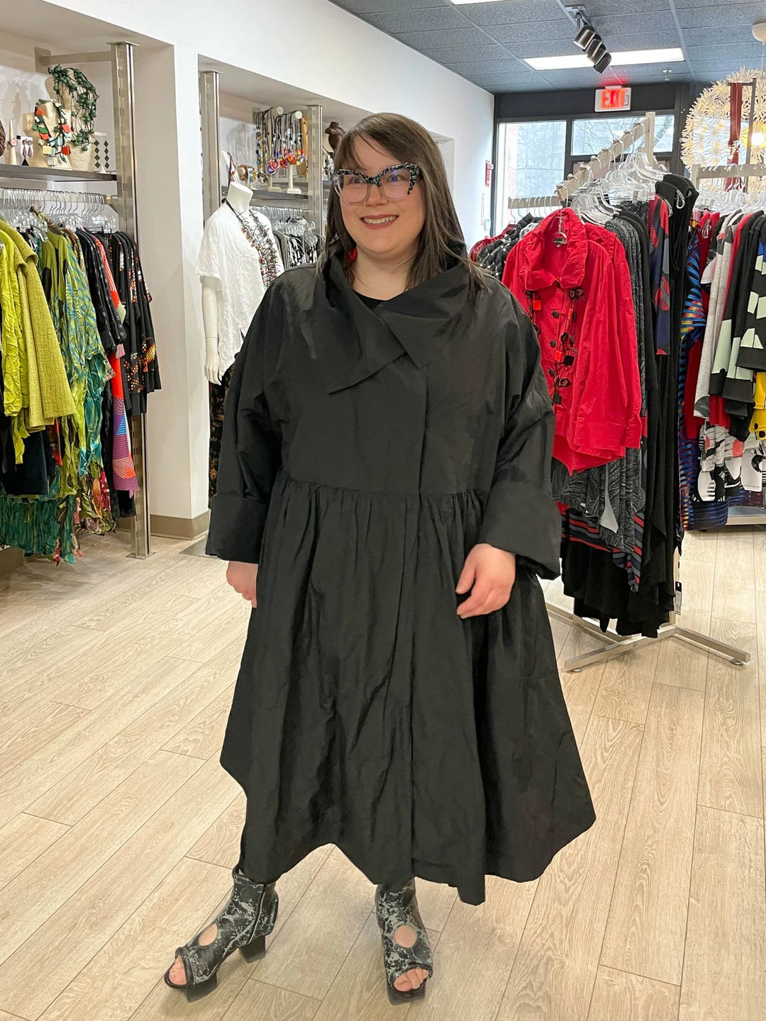 Igor Dobranic Letitia Trenchcoat, Black 6 Igor Dobranic Letitia Trenchcoat, Black