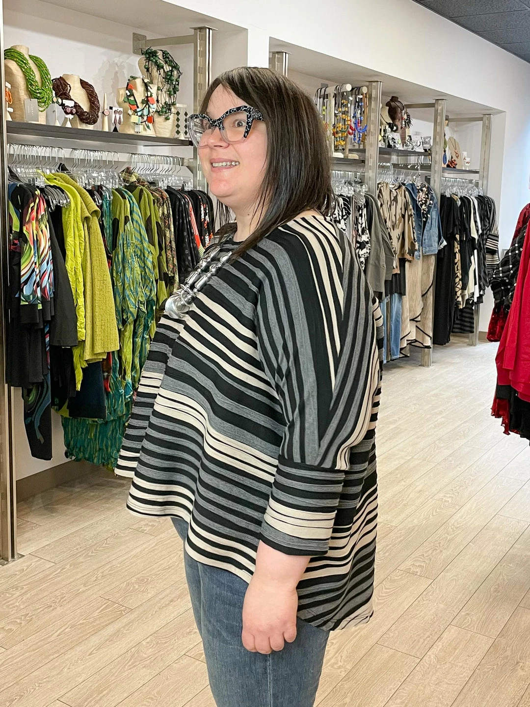 Isle By Melis Kozan Isle By Melis Kozan Hi Lo Dolman Sleeve Top, Stage