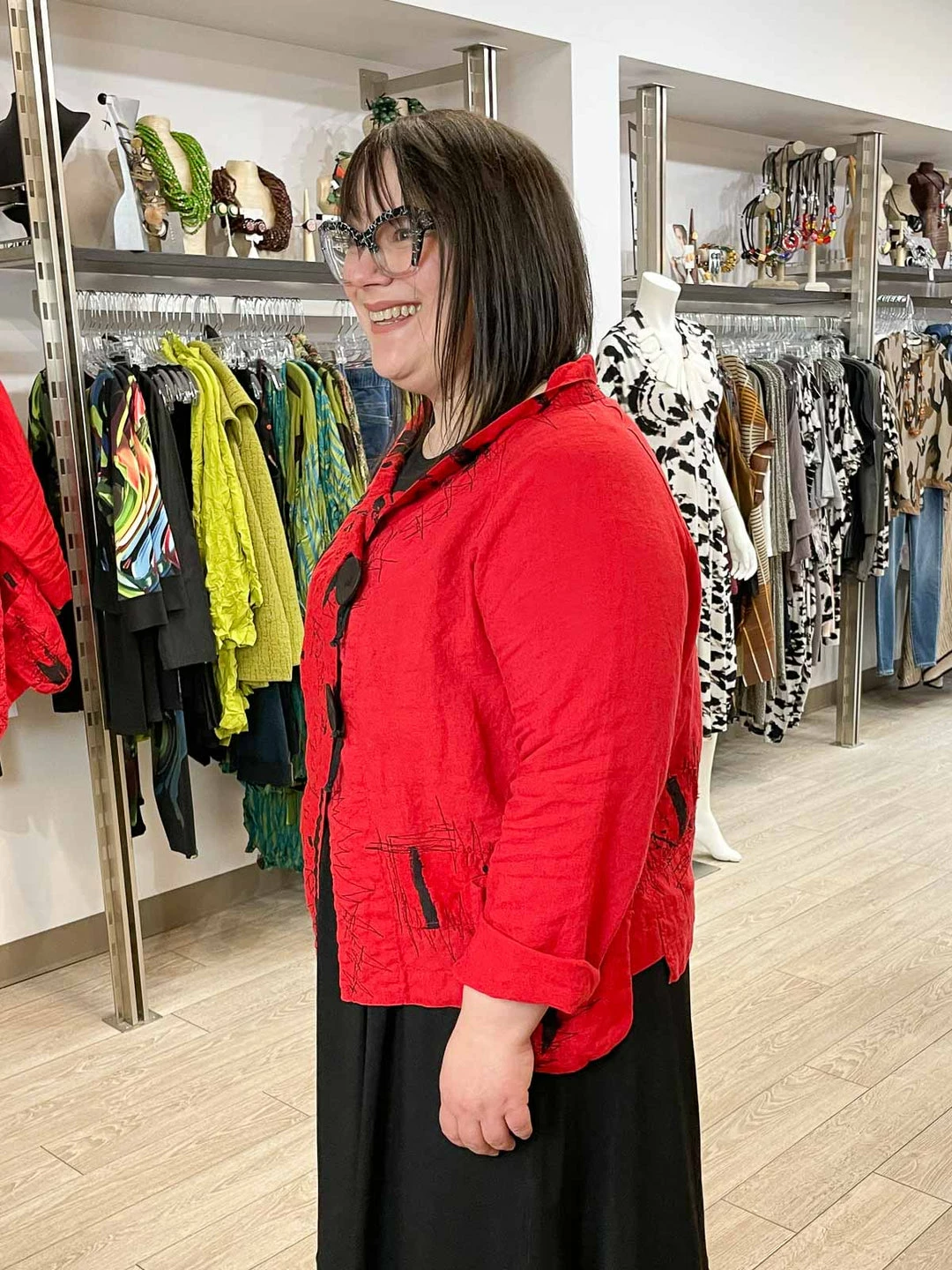 Mara Gibbucci Embroidered Short Jacket, Red Mara Gibbucci 6 Mara Gibbucci Embroidered Short Jacket, Red Mara Gibbucci