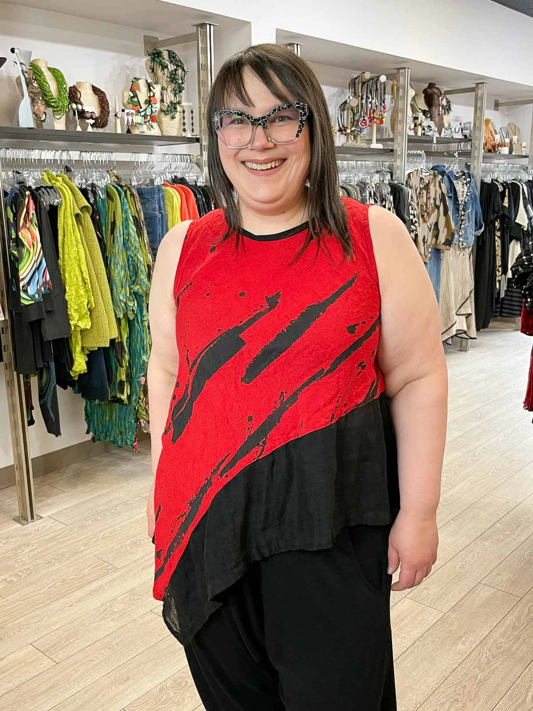 Mara Gibbucci Printed Asymmetric Tank, Red Mara Gibbucci 4 Mara Gibbucci Printed Asymmetric Tank, Red Mara Gibbucci