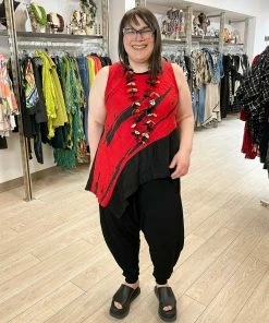 Mara Gibbucci Printed Asymmetric Tank, Red Mara Gibbucci 14 Mara Gibbucci Printed Asymmetric Tank, Red Mara Gibbucci