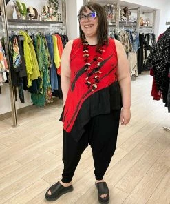 Mara Gibbucci Printed Asymmetric Tank, Red Mara Gibbucci 16 Mara Gibbucci Printed Asymmetric Tank, Red Mara Gibbucci