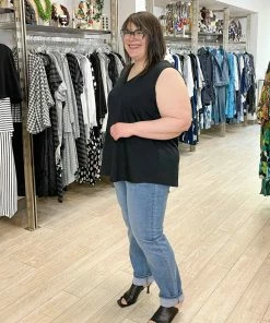 Pure Essence V-Neck Tank Top, Black