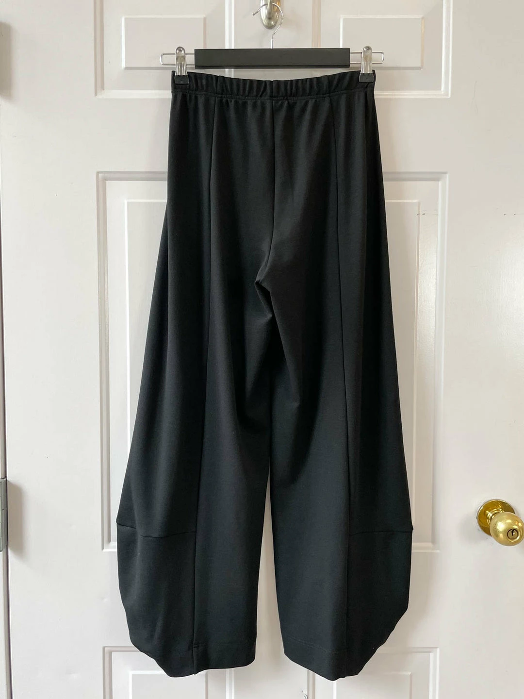 Q'Neel Ponte Seamed Lantern Pant, Black 4 Q'Neel Ponte Seamed Lantern Pant, Black