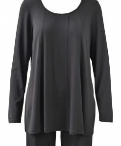Q'Neel Seam Front Top Long Sleeve, Black Q'Neel