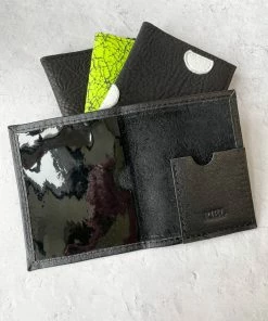 Riel Vax Card Holder, Shiny Black Riel