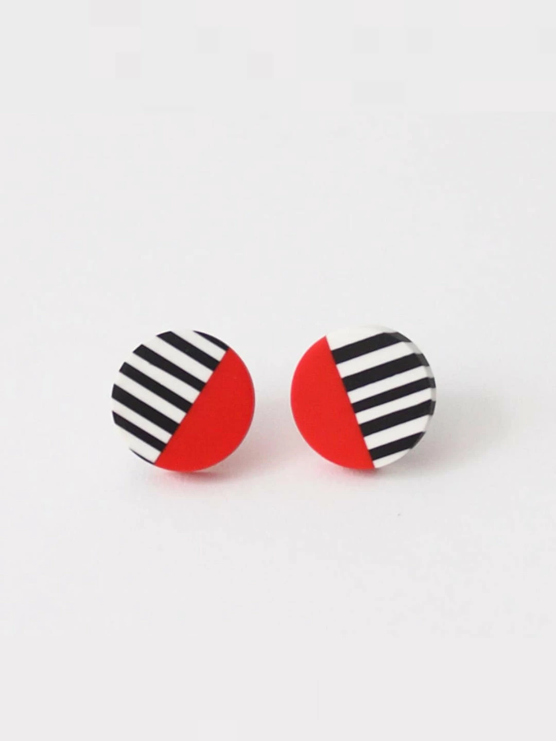 Sylca Designs Sylca Designs Chloe Stud Earrings, Red 3 Sylca Designs Sylca Designs Chloe Stud Earrings, Red