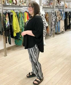 Trine Kryger Simonsen Trine Kryger Simonsen Sis Curved Hem Top, Black